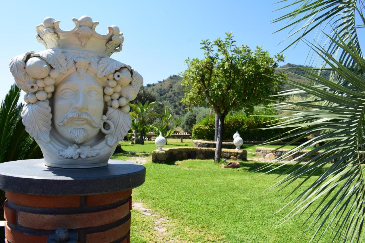 Taormina Villa Ibiscus Alcantara Gaggi ภายนอก รูปภาพ